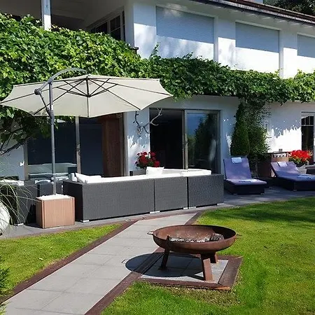 Πανσιόν Gaestehaus Tanneck 3*