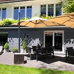 Gaestehaus Tanneck Πανσιόν 3*