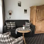 Gaestehaus Tanneck Mit Hallenbad בית הארחה רייט אים וינקל