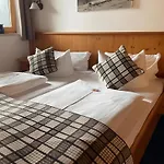 בית הארחה Gaestehaus Tanneck Mit Hallenbad 3*
