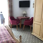 Gaestehaus Tanneck Mit Hallenbad בית הארחה רייט אים וינקל