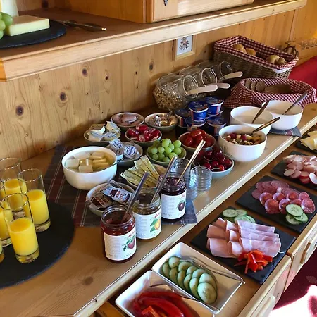 Πανσιόν Gaestehaus Tanneck 3*