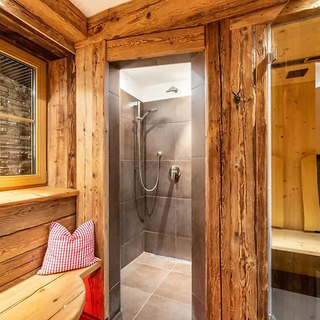 Gaestehaus Tanneck Mit Hallenbad ゲストハウス 3*