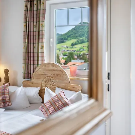 Gaestehaus Tanneck Mit Hallenbad ゲストハウス